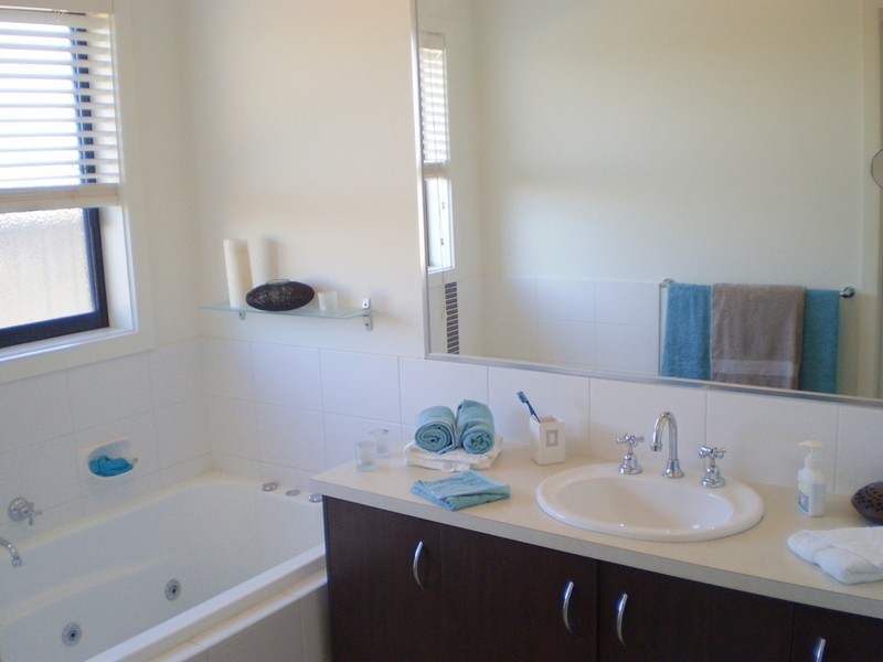 57 Narawi Avenue, Clifton Springs VIC 3222