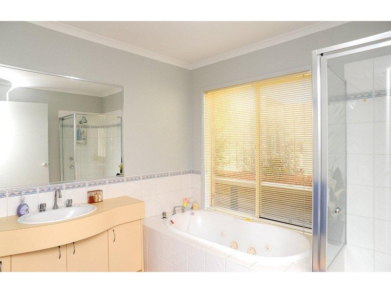 48 Cypress Crescent, Leopold VIC 3224