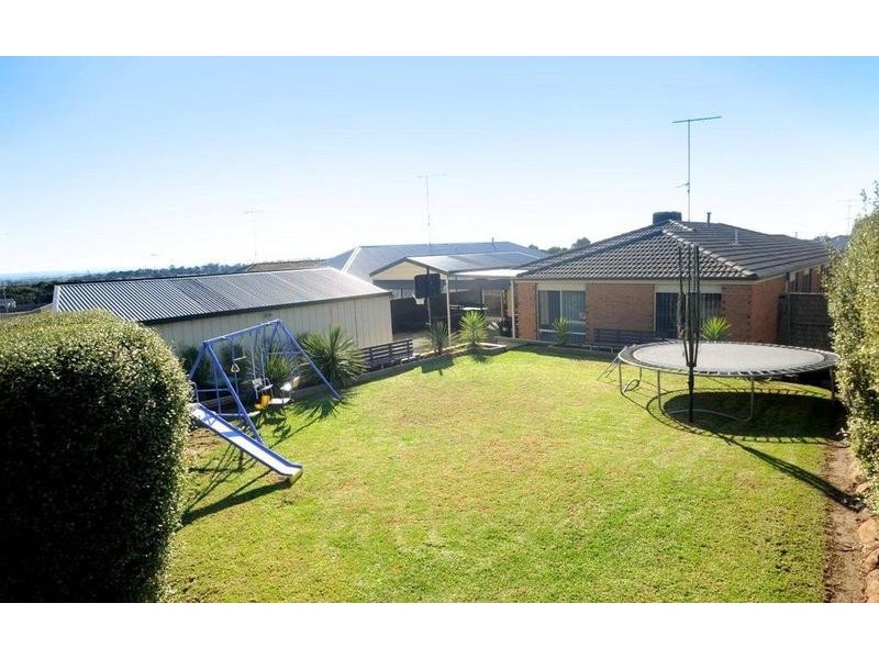48 Cypress Crescent, Leopold VIC 3224