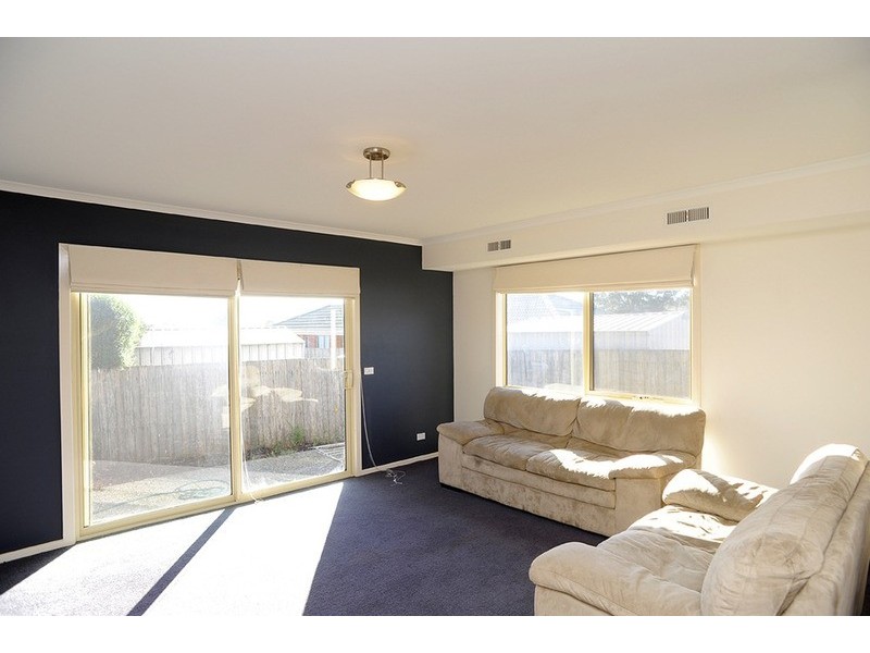 2/38 Maraboora Avenue, Clifton Springs VIC 3222
