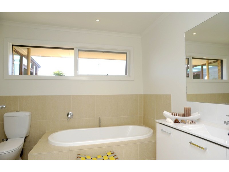 111 Country Club Drive, Clifton Springs VIC 3222