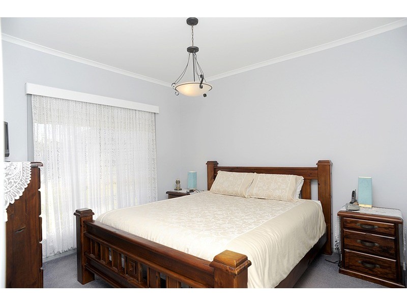 17 Eastwood Crescent, Drysdale VIC 3222