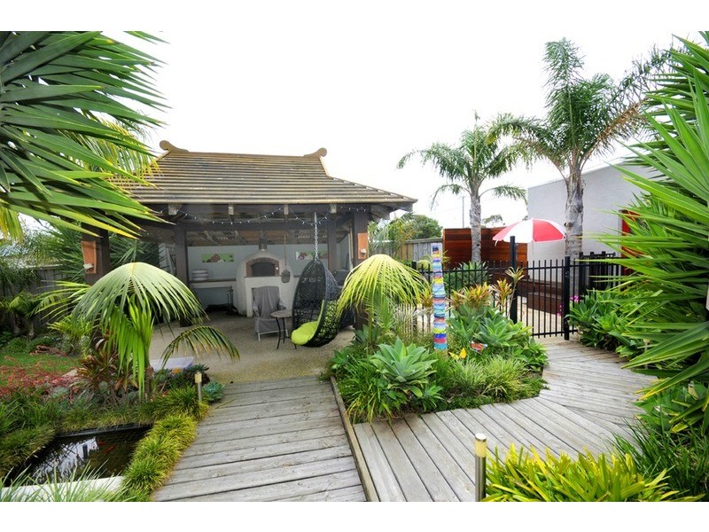 11 Moonaree Road, Leopold VIC 3224