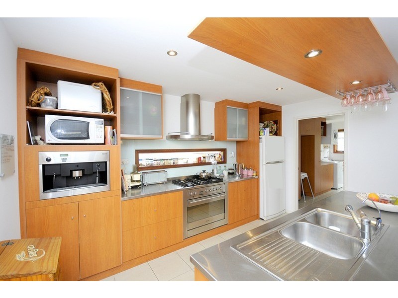 11 Moonaree Road, Leopold VIC 3224