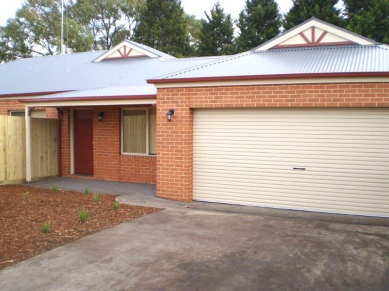 2/10 Barega Place, Drysdale VIC 3222