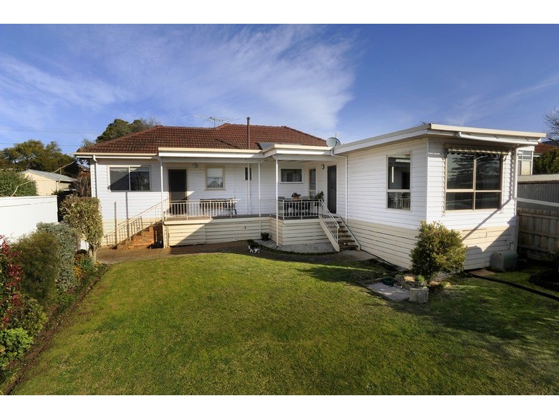 76 Shackleton Street, Belmont VIC 3216