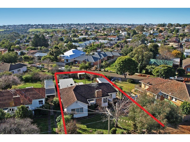 76 Shackleton Street, Belmont VIC 3216