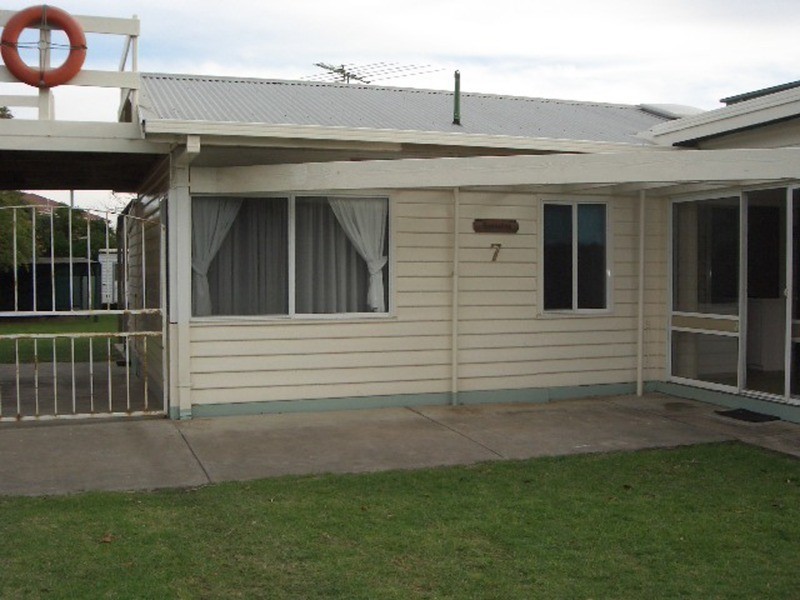 7 Harvey Street, St Leonards VIC 3223