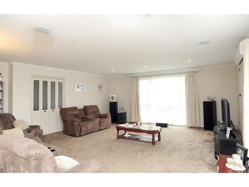 54 Kensington Road, Leopold VIC 3224