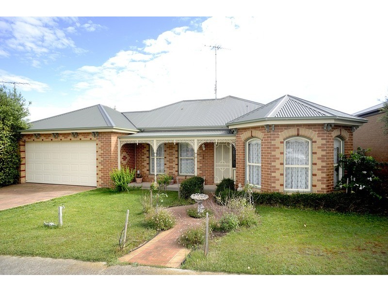 23 Huon  Crescent, Leopold VIC 3224