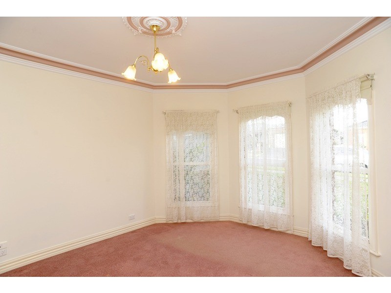 23 Huon  Crescent, Leopold VIC 3224