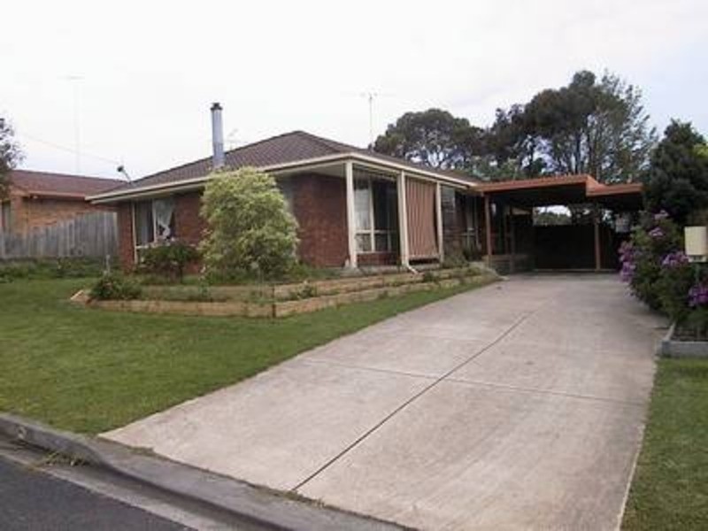 32 Gumbowie Avenue, Clifton Springs VIC 3222