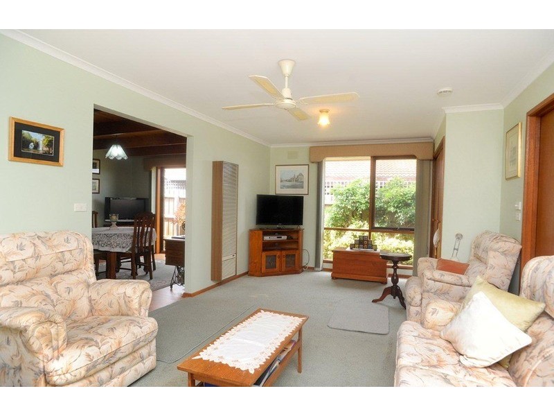4 Loupe Crescent, Leopold VIC 3224