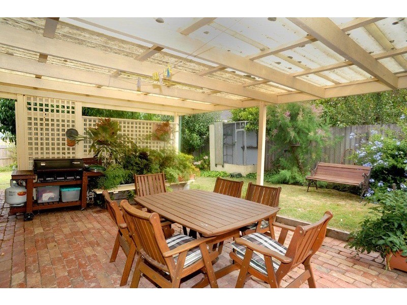 4 Loupe Crescent, Leopold VIC 3224