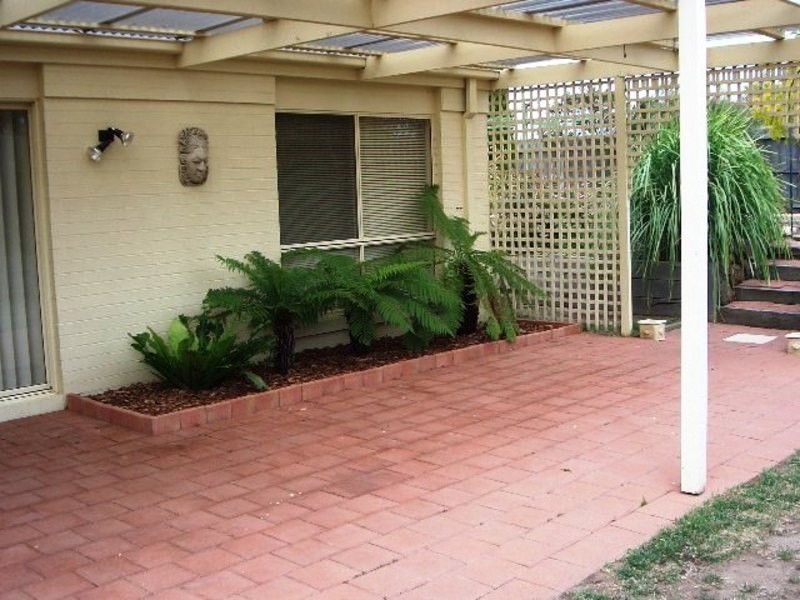 10 Eastwood Crescent, Drysdale VIC 3222