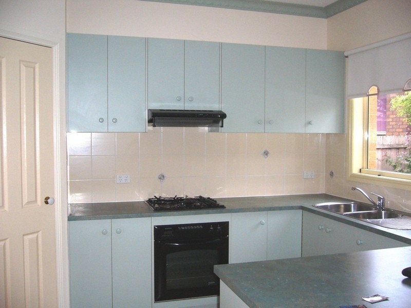 2/27 Carolanne Drive, Drysdale VIC 3222