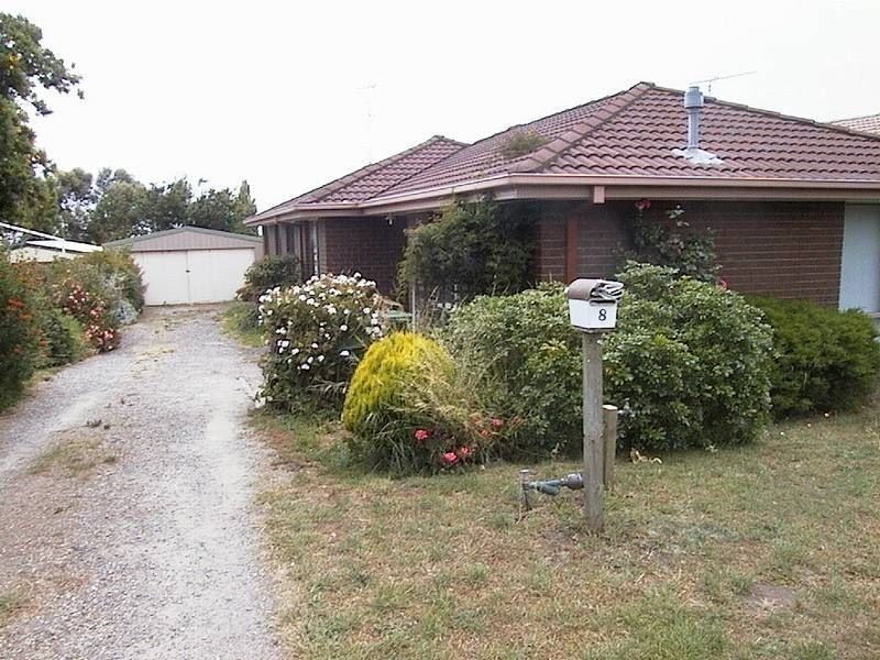 8 Narawi Avenue, Clifton Springs VIC 3222