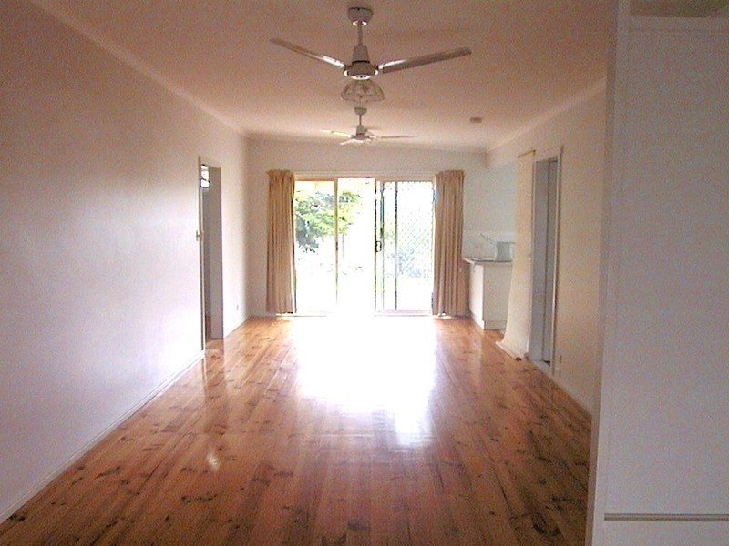 33 Lake View Crescent, St Leonards VIC 3223