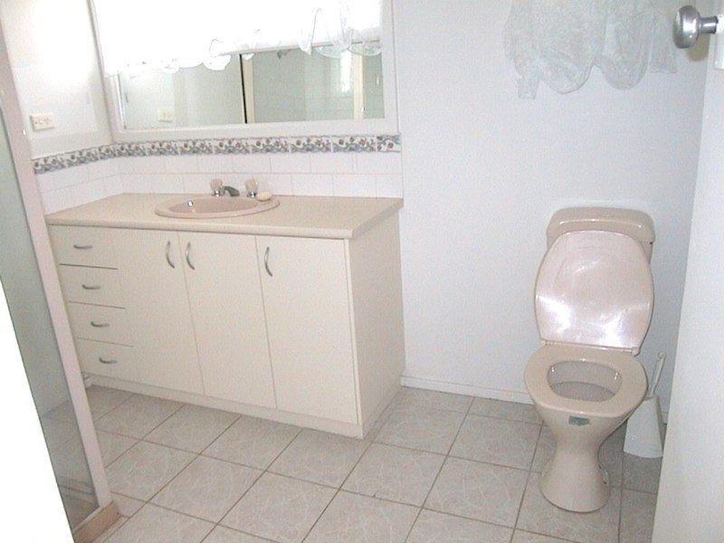 33 Lake View Crescent, St Leonards VIC 3223