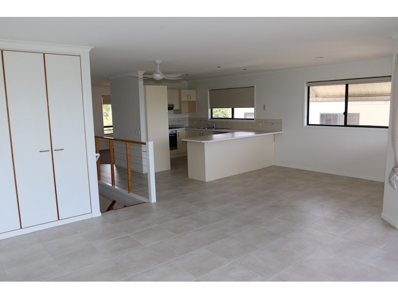 1/32 Ventura Street, Sunrise Beach QLD 4567