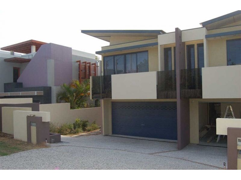 2/31 Sobraon Street, Sunrise Beach QLD 4567