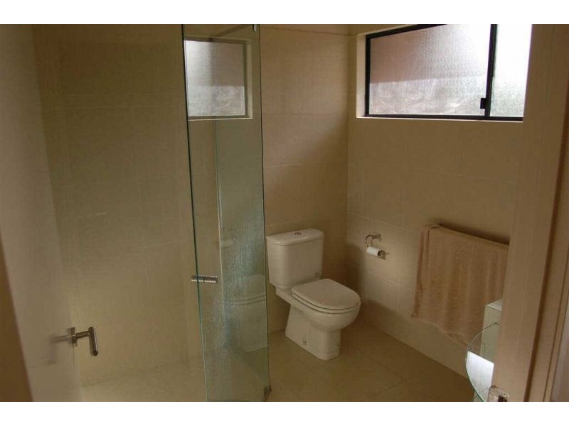 2/31 Sobraon Street, Sunrise Beach QLD 4567