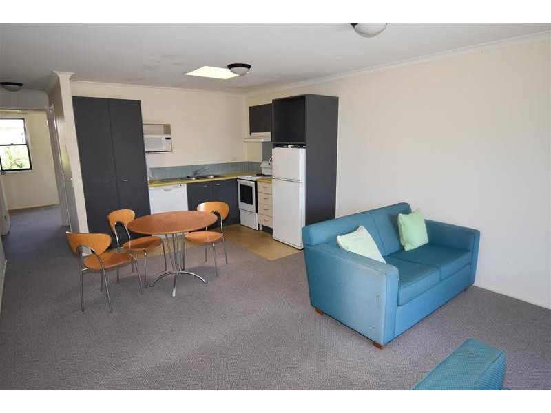 570/3 Hilton Terrace, Noosaville QLD 4566