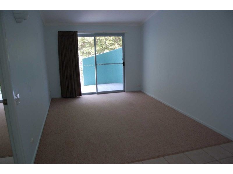 2/72 Southern Cross Parade, Sunrise Beach QLD 4567
