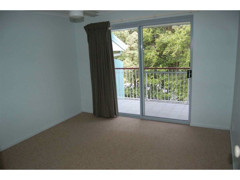 2/72 Southern Cross Parade, Sunrise Beach QLD 4567