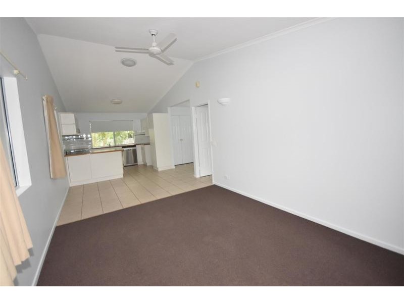 2/72 Southern Cross Parade, Sunrise Beach QLD 4567