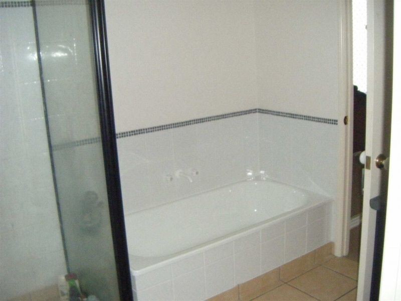 2/15 Advance Place, Sunrise Beach QLD 4567