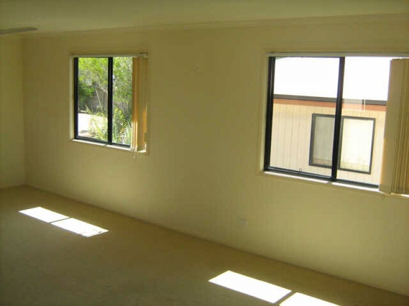 3/12 Advance Place, Sunrise Beach QLD 4567