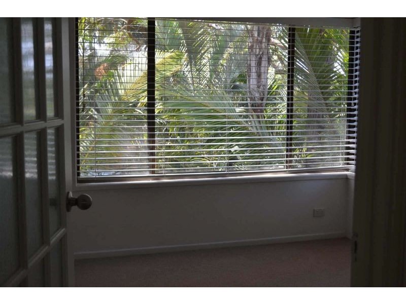 1/2-4 Dolphin Crescent, Noosa Heads QLD 4567