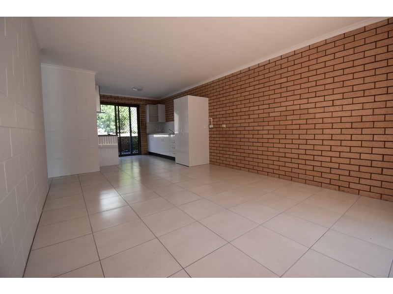 2/37 First Avenue, Coolum Beach QLD 4573