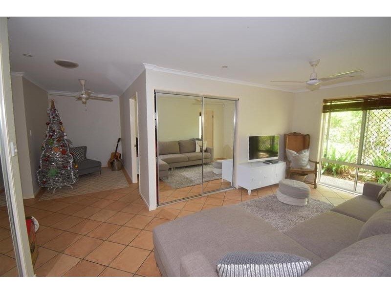 1 Riverbreeze Avenue, Noosa Waters QLD 4566