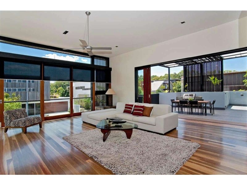 2 Wild Apple Court, Noosa Heads QLD 4567