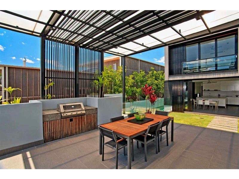 2 Wild Apple Court, Noosa Heads QLD 4567