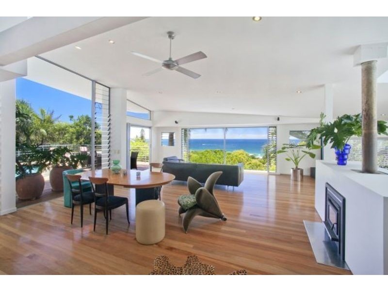 8/27 Ross Crescent, Sunshine Beach QLD 4567