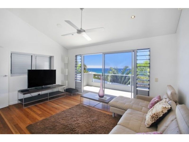 8/27 Ross Crescent, Sunshine Beach QLD 4567