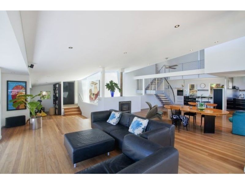 8/27 Ross Crescent, Sunshine Beach QLD 4567