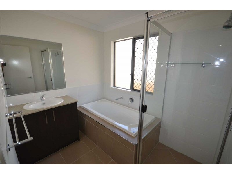 5 Morinda Circuit, Noosaville QLD 4566