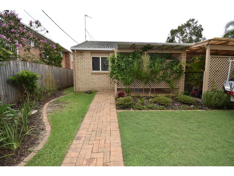 2/5 Sylvia Street, Noosaville QLD 4566