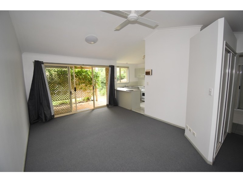 2/5 Sylvia Street, Noosaville QLD 4566