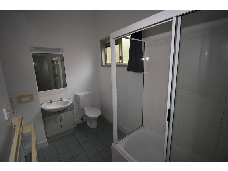 2/5 Sylvia Street, Noosaville QLD 4566