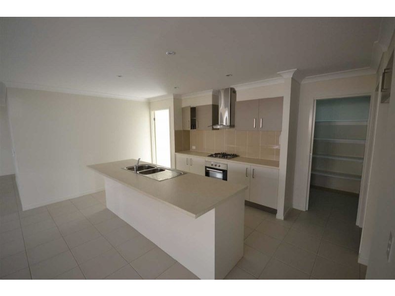 3/2 Pandorea Court, Noosaville QLD 4566