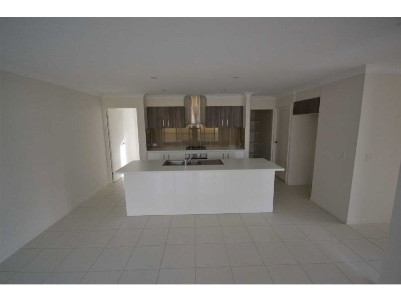 5/2 Pandorea Court, Noosaville QLD 4566