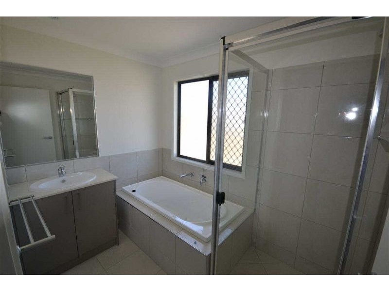 2A Bellbird Place, Peregian Springs QLD 4573