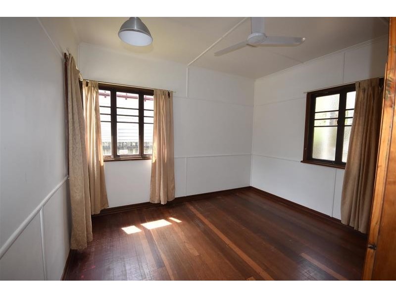 19 Eumundi Road, Noosaville QLD 4566