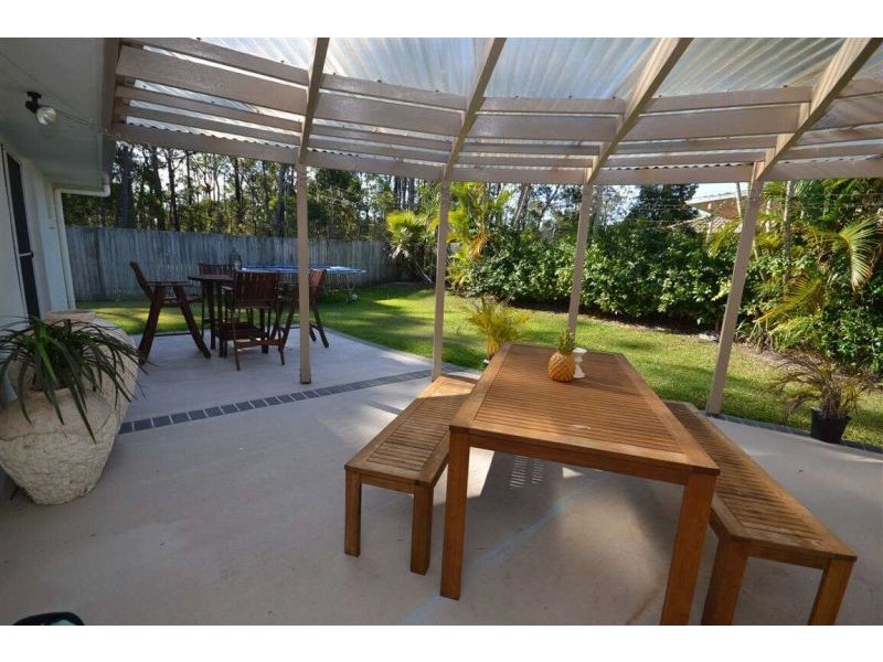 16 Cooba Place, Noosaville QLD 4566