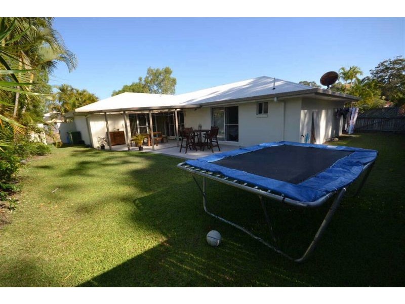 16 Cooba Place, Noosaville QLD 4566